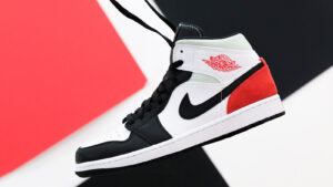 Floating nike air jordan 1 mid