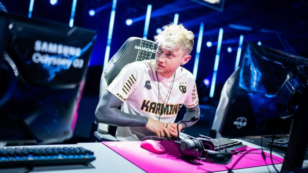 Karmine Corp jersey on Rekkles at LFL