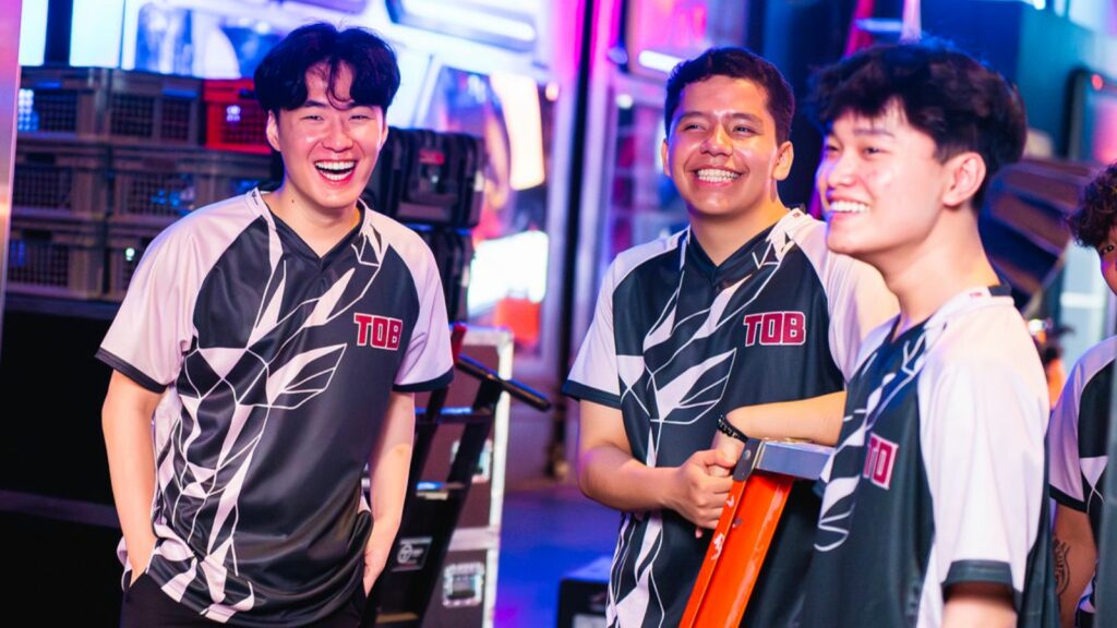 TheOhioBrothers players Jang "Hoon" Seong-hun, Carlos "bestplayer1" Vega, and Oscar "SHARK" Vo