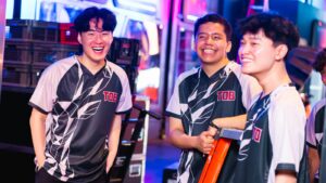 TheOhioBrothers players Jang "Hoon" Seong-hun, Carlos "bestplayer1" Vega, and Oscar "SHARK" Vo