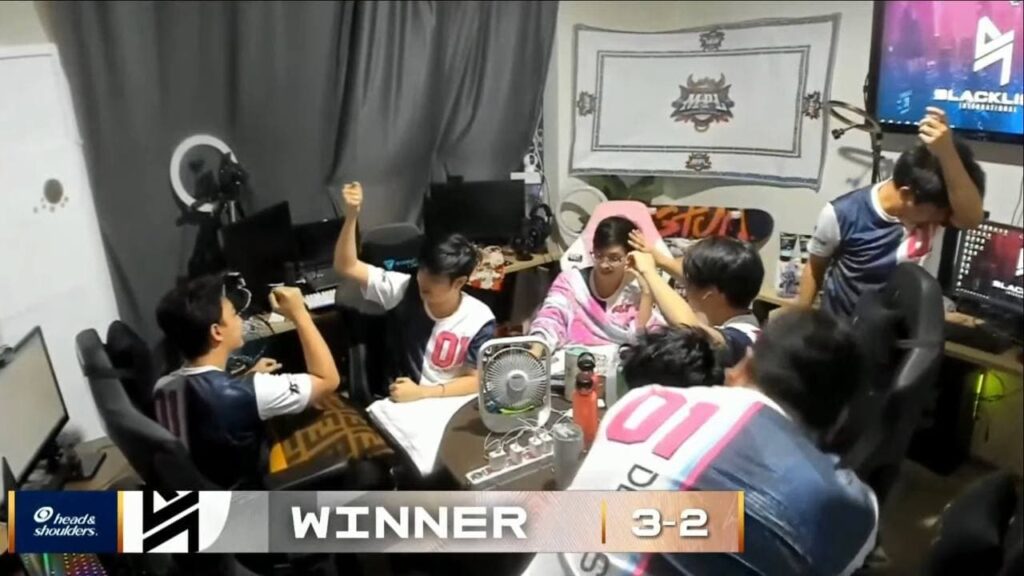 Blacklist International menang vs Bren - Sumber Youtube MPL PH Season 7