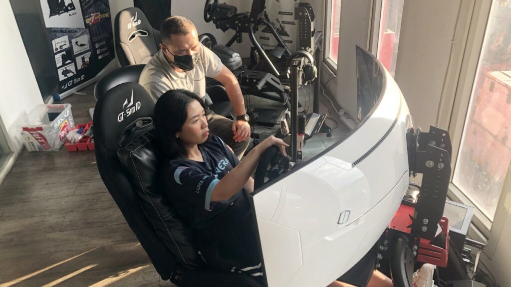 Eliza Indriani, Luna Nera, Sim Racing, Asseto Corsa