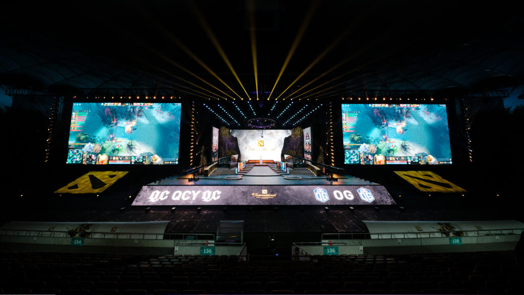 The International 10 (TI10) Main Stage playoffs Quincy Crew vs OG