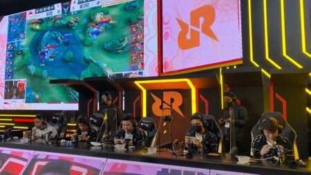 Komunikasi RRQ Lemon, RRQ Hoshi, RRQ Lemon main midlane