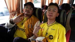 Mobile Legends, MLBB, Butsss, Coach Yeb, ONIC Esports