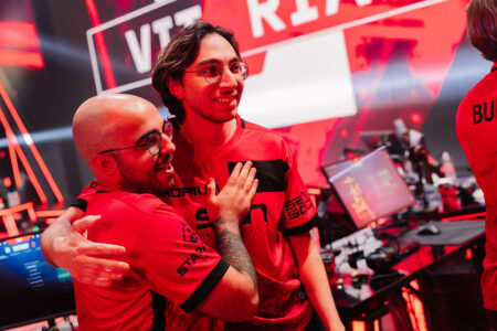 Sentinels เอาชนะ 100 Thieves เก็บชัยแรกประเดิม Americas Stage 1