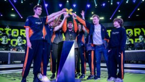 Fnatic พลิกเดือดเฉือน Team Heretics คว้าแชมป์ EMEA Stage 1