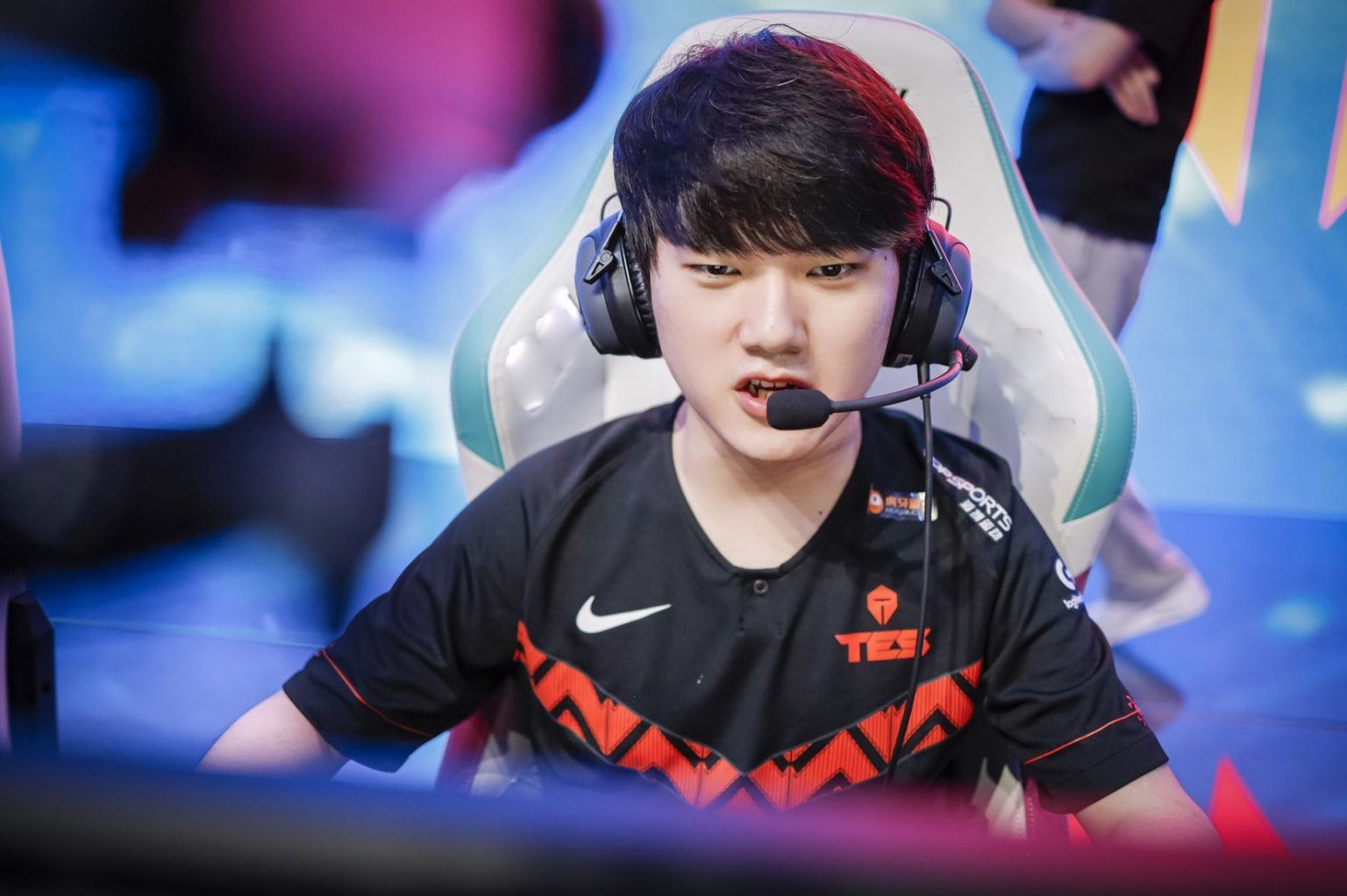 Ruler Rascal Chixi Mid-Season Cup - Bán kết: FPX trả nợ thành công JDG, đại diện cuối cùng ...