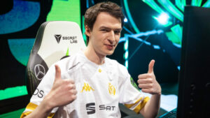 League of Legends MAD Lions Kaiser Thumbs Up MSI 2021