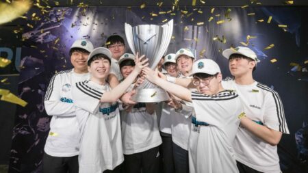 LeagueOfLegends 2021 LCK Spring Final DWG KIA Trophy